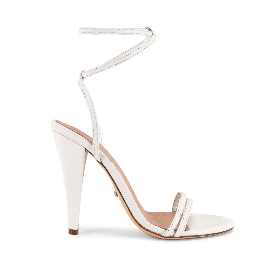 Rate Clara Heel in White size 9